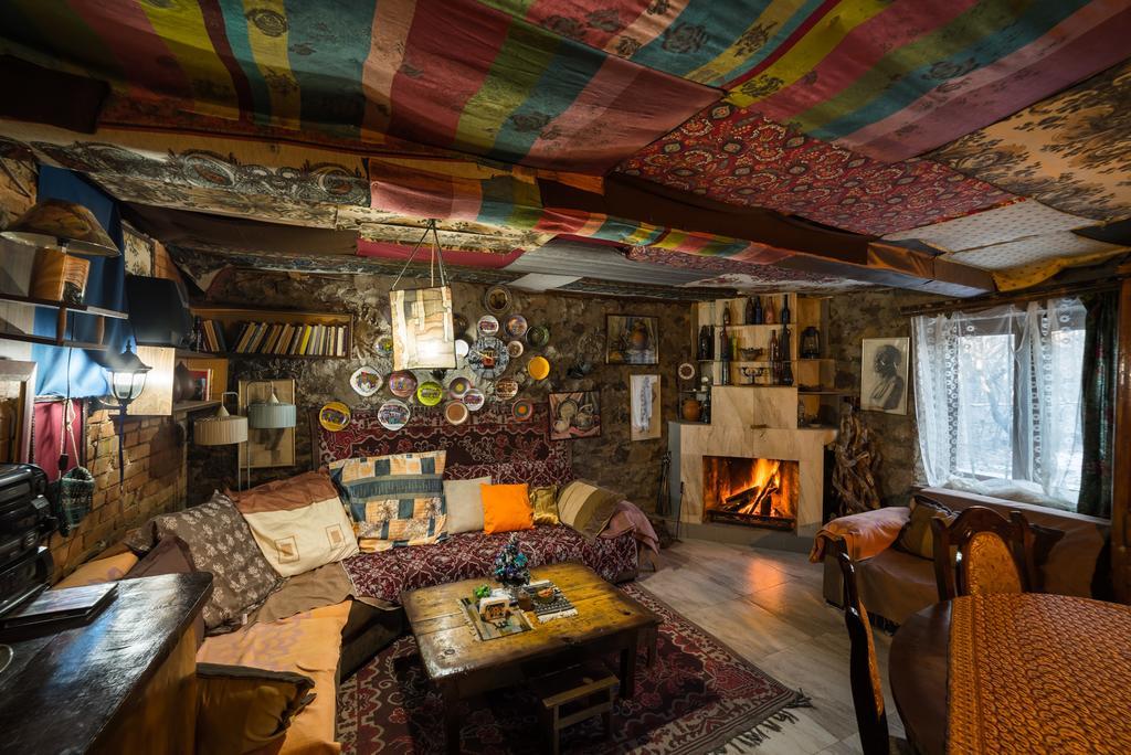Готель Artist'S House Tetritskaro Екстер'єр фото